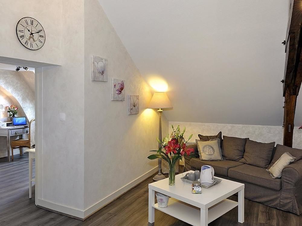 Logis Hotel Auberge De L'Ecole Pontlevoy Dış mekan fotoğraf