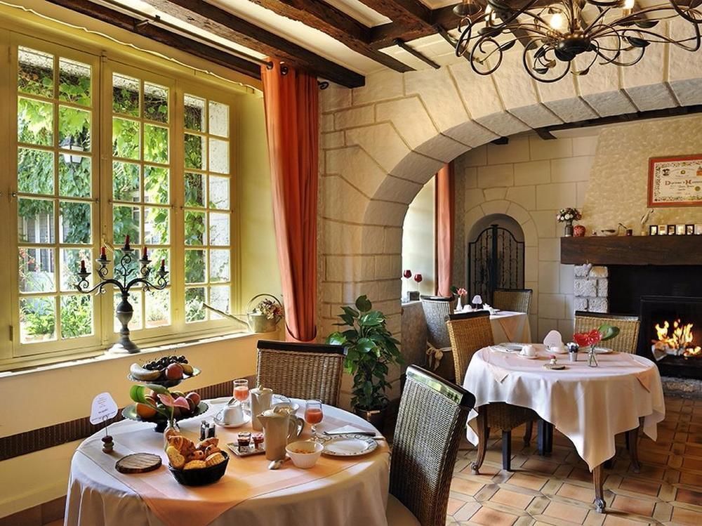 Logis Hotel Auberge De L'Ecole Pontlevoy Dış mekan fotoğraf